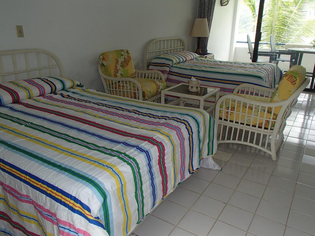 South Park Hotel Micronesia Kolonia Dış mekan fotoğraf